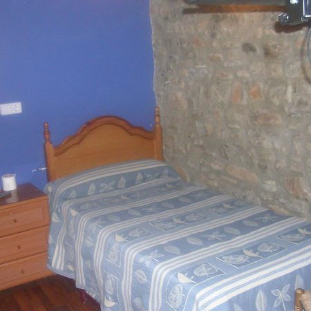 Apartamentos Turisticos Sol Y Nieve Jaca Buitenkant foto
