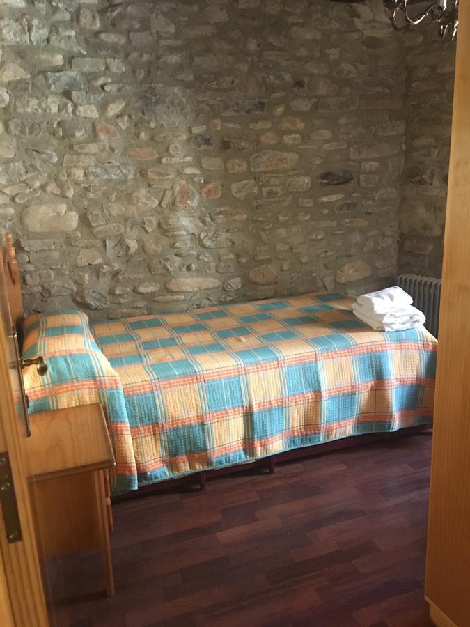 Apartamentos Turisticos Sol Y Nieve Jaca Buitenkant foto