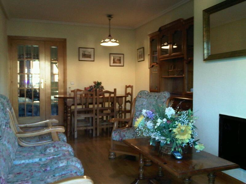 Apartamentos Turisticos Sol Y Nieve Jaca Buitenkant foto